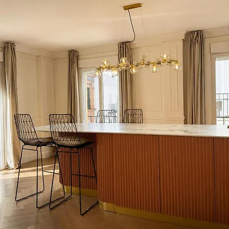Luxury Cathedral Views In